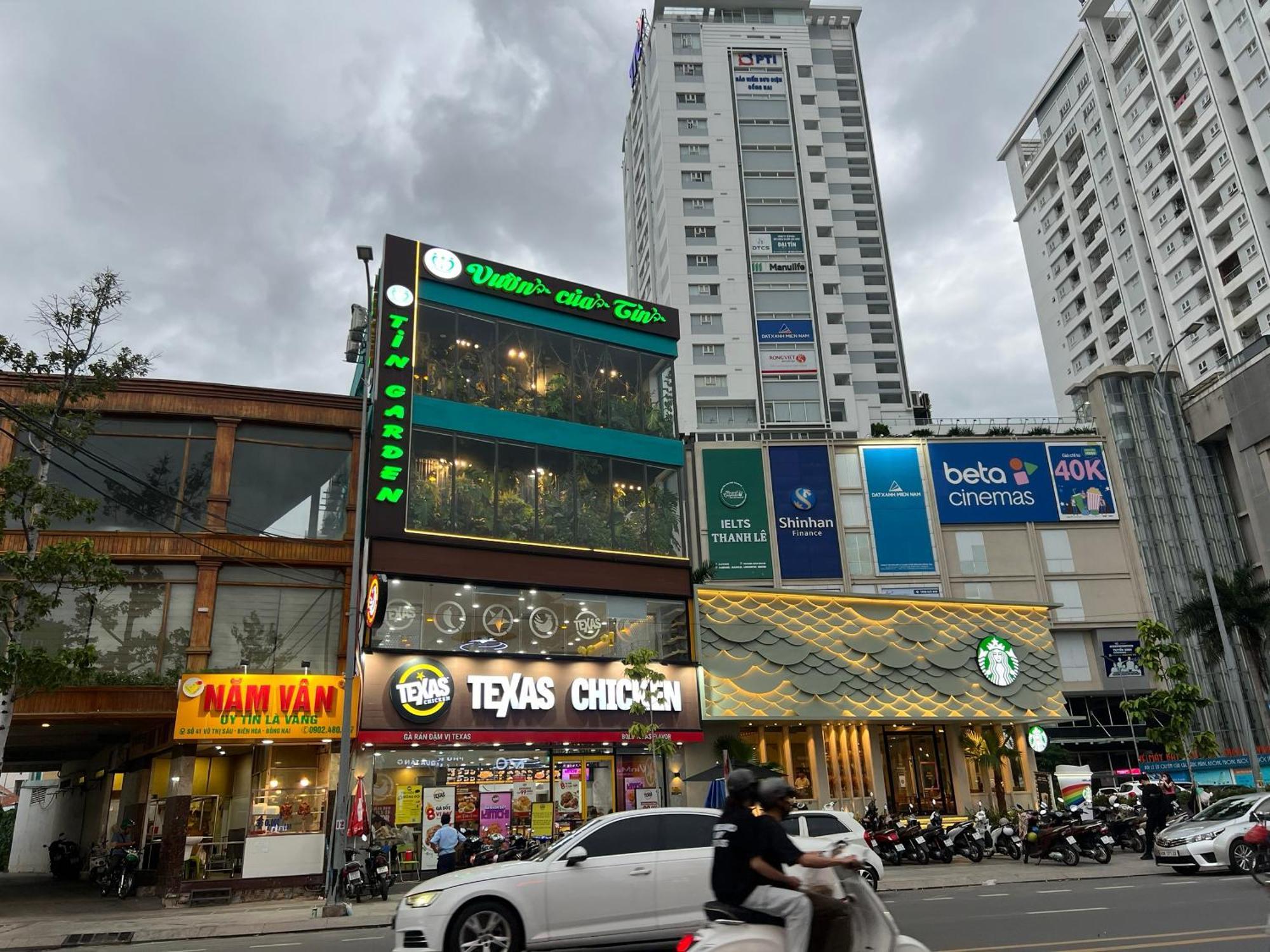 宾霍酒店 边和 外观 照片